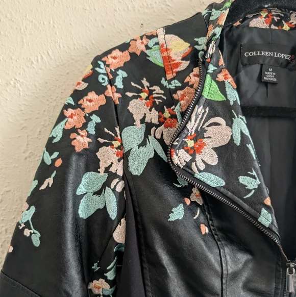NWOT Colleen Lopez Black Faux Leather Jacket with Floral Embroidery - Picture 3 of 11